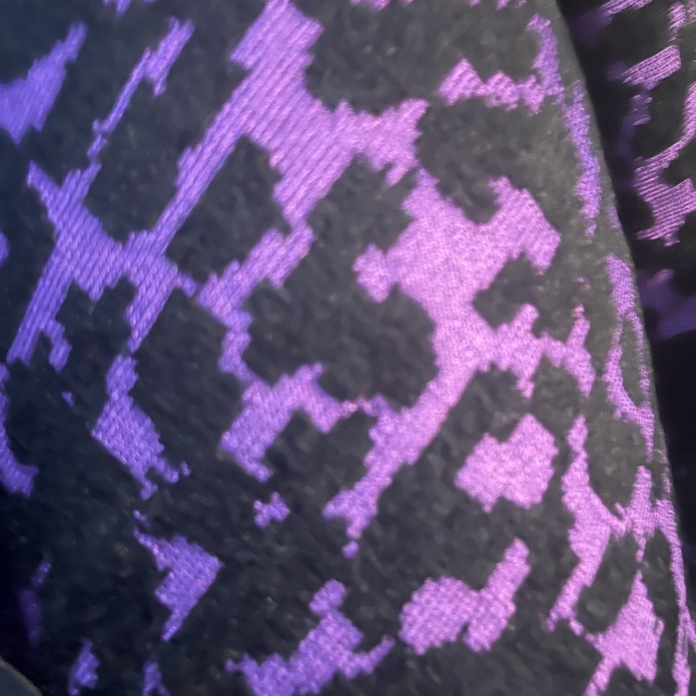 Carlisle, purple and‎ black animal, print skirt, new without tags, size large - Picture 4 of 5